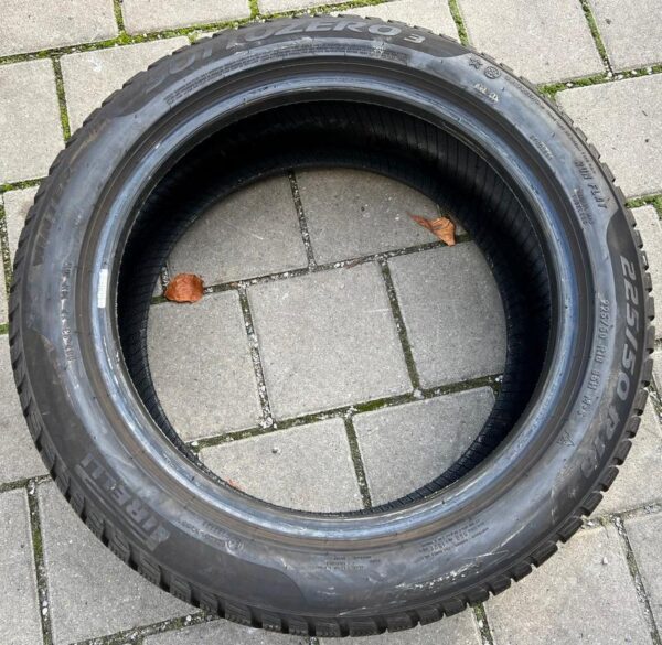 1x 225/50R18 95H PIRELLI SOTTOZERO 3 WINTERREIFEN RUNFLAT #8452 – Bild 3