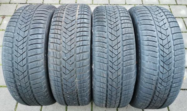 4x 225/45R19 96V PIRELLI SOTTOZERO 3 WINTERREIFEN RUNFLAT #9398