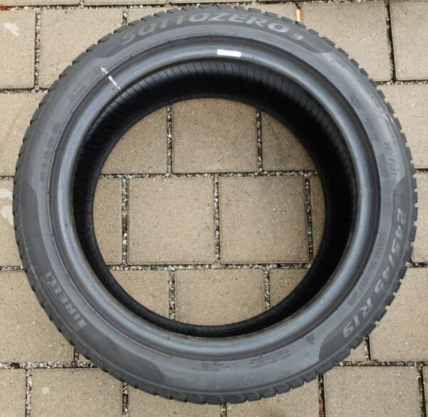 1x 245/45R19 102V PIRELLI SOTTOZERO 3  RUNFLAT 5-6MM 2016 #8342 – Bild 3