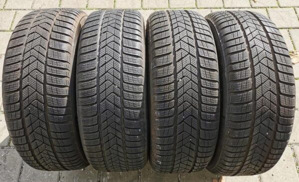 4x 225/45R19 96V PIRELLI SOTTOZERO 3 WINTERREIFEN RUNFLAT #7977
