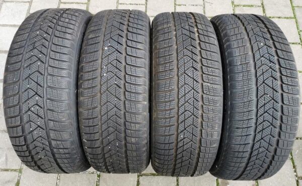 4x 225/45R19 96V PIRELLI SOTTOZERO 3 WINTERREIFEN RUNFLAT #8091