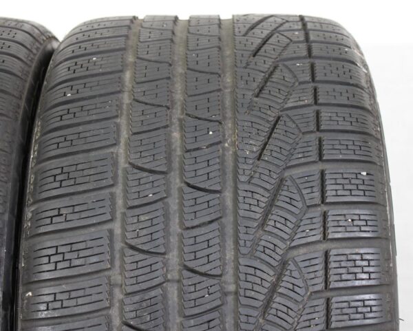 2x 295/35R19 100V PIRELLI WINTERREIFEN 5,5-6MM 2013 N0 #1J0E – Bild 4