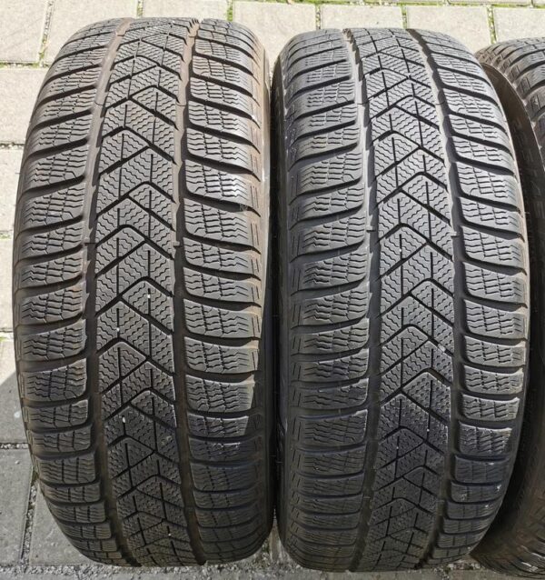 4x 225/45R19 96V PIRELLI SOTTOZERO 3 WINTERREIFEN RUNFLAT #7977 – Bild 2