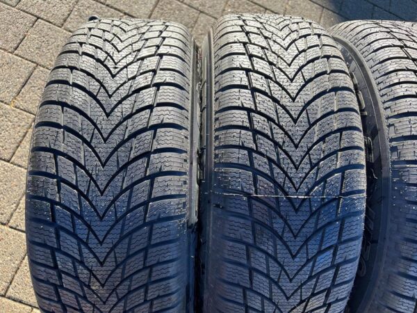 4x 215/65R17 103V MOMO WINTER NORTH POLE WINTERREIFEN NEU #1PNH – Bild 2