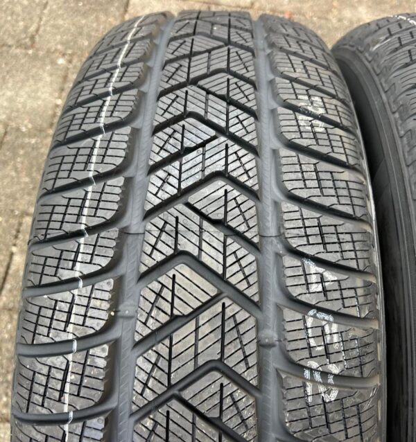 2x 235/65R17 104H PIRELLI SCORPION WINTER WINTERREIFEN NEU #1Q8V – Bild 3