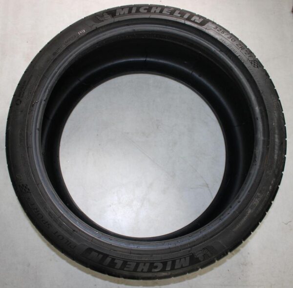 2x 275/35R21 103Y 2x 325/30R21 108Y MICHELIN SILENT N0 #1RZA – Bild 8