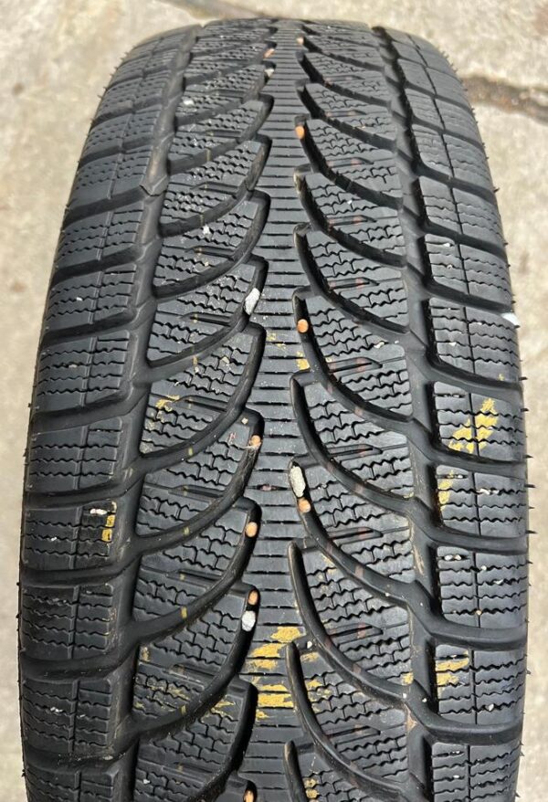 1x 215/70R16 100T BRIDGESTONE BLIZZAK LM80 EVO 7,5MM 2018 #1TCK