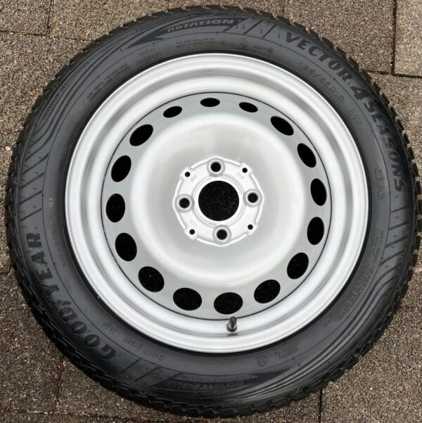 1 x STAHLFELGE 15" SMART FORFOUR W453 FORTWO 453 5x15 ET32  #1Q8H