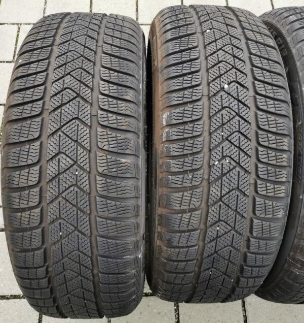 4x 225/45R19 96V PIRELLI SOTTOZERO 3 WINTERREIFEN RUNFLAT #3680 – Bild 2