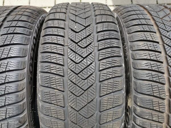 4x 225/40R18 92V PIRELLI SOTTOZERO 3 WINTERREIFEN RUNFLAT #3758 – Bild 4