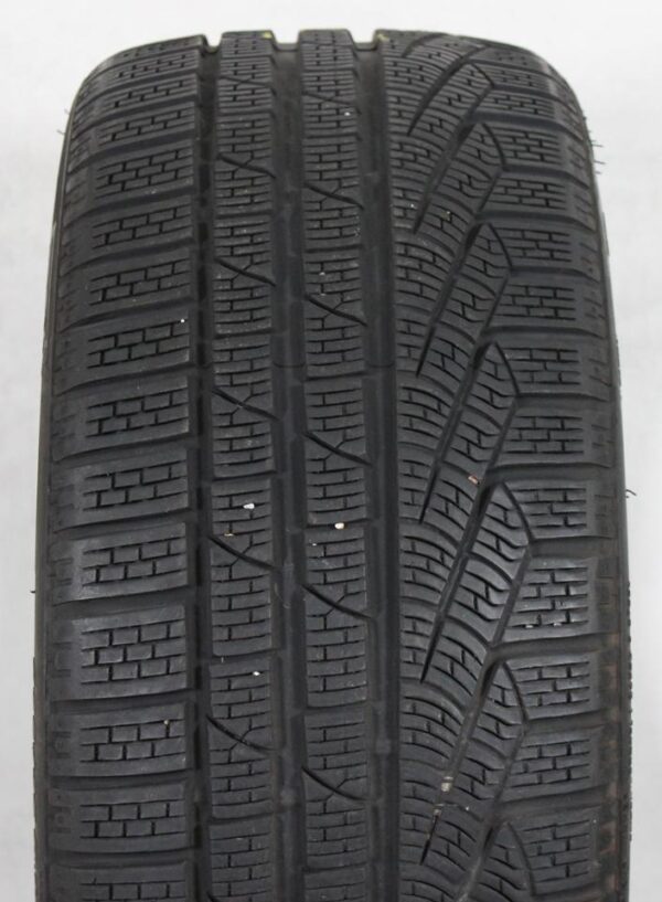 1x 235/35R19 87V PIRELLI SOTTOZERO 2 7MM 2012 N1 #1BNK – Bild 2