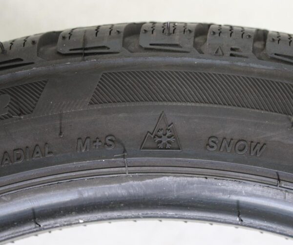 1x 205/45R17 88V BRIDGESTONE BLIZZAK LM-32 WINTERREIFEN #1QNC – Bild 4