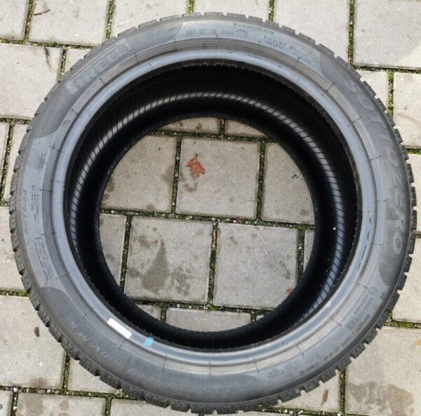 2x 295/35R19 100Y PIRELLI SOTTOZERO 2 N0 WINTERREIFEN #5700 – Bild 3