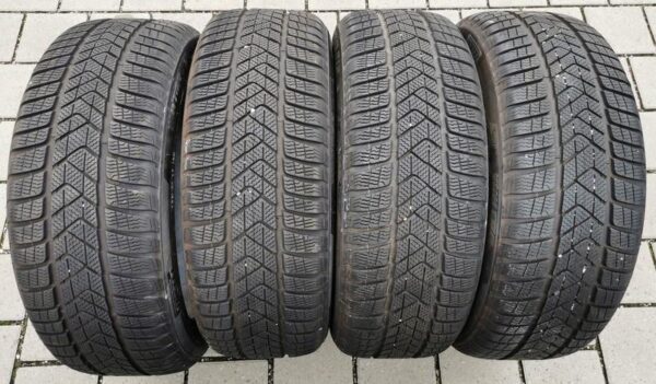 4x 225/45R19 96V PIRELLI SOTTOZERO 3 WINTERREIFEN RUNFLAT #3680
