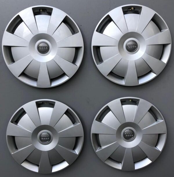 4 ORIGINAL 16" RADKAPPEN AUDI A3 A4 Q2 16 ZOLL RADBLENENDEN #1AUS