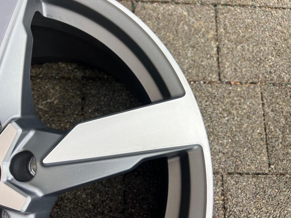 1 X ORIGINAL 19" ALUFELGE FELGE AUDI TT TTS 8S 8S0601025AA #1YSE – Bild 2