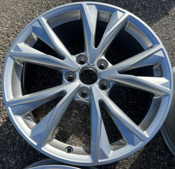 4 ORIGINAL 18" ALUFELGEN FELGEN AUDI Q3 F3 83A601025K 7x18  #1EZI – Bild 3