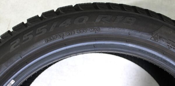 2x 255/40R18 99V PIRELLI SOTTOZERO 3 WINTERREIFEN RUNFLAT #1O4H – Bild 5