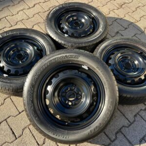 4 SOMMERRÄDER TOYOTA YARIS III XP13M(a) 175/65R15 84H 7,5MM #1S8H