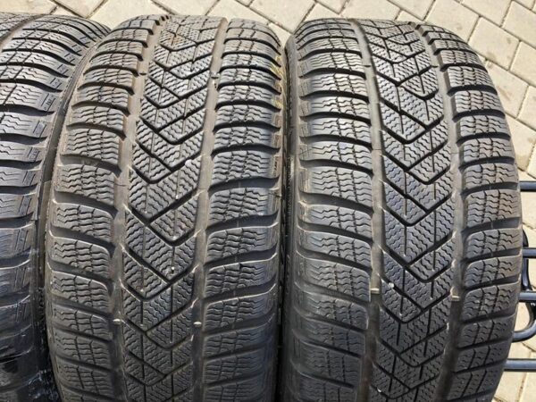 4x 225/40R18 92V PIRELLI SOTTOZERO 3 WINTERREIFEN RUNFLAT #1219 – Bild 3