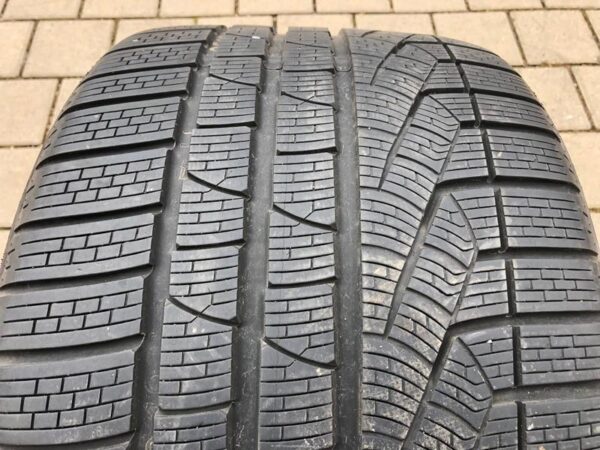 1x 295/30R19 100V PIRELLI SOTTOZERO 2 WINTERREIFEN N1 #1565 – Bild 2