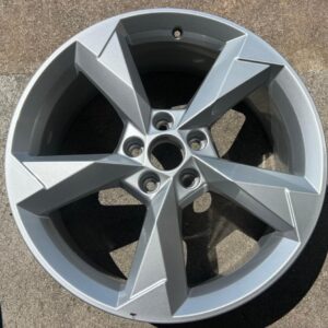 1 X ORIGINAL 19" ALUFELGE AUDI Q3 F3 83A601025N 7x19 ET43  #1Y1E
