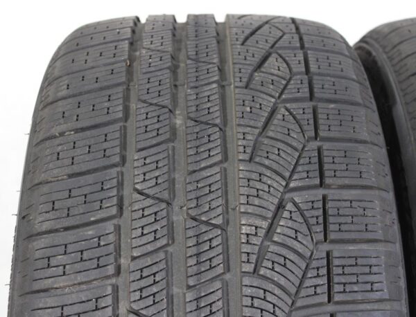 2x 265/35R21 101W PIRELLI WINTERREIFEN 8-8,5MM 2023 XL #1KMX – Bild 3
