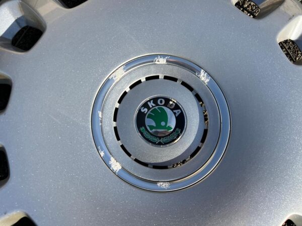 1X ORIGINAL 16" RADKAPPE SKODA SUPERB 3U 3U0601147A 16 ZOLL #1VNN – Bild 2