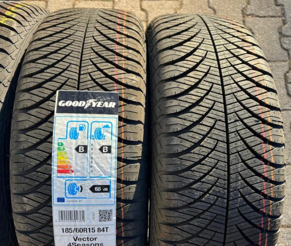 4 GANZJAHRESRÄDER SMART FORTWO W453 ALLWETTERREIFEN RDKS #1QQE – Bild 9