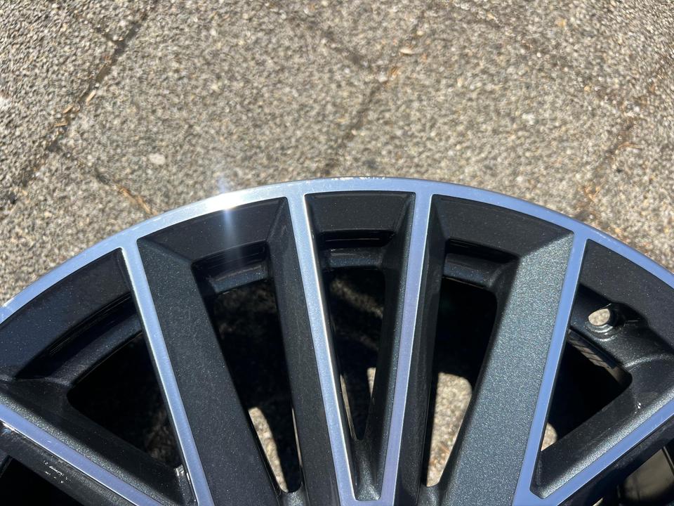 1 X ORIGINAL 19" ALUFELGE AUDI Q3 F3 83A601025L 7x19 ET43 #1Y1C – Bild 3