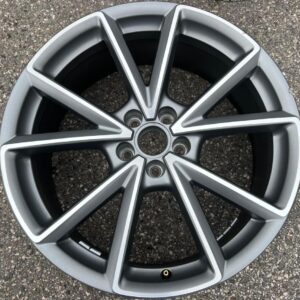 1X ORIGINAL 20" ALUFELGE AUDI Q3 8U 8U0601025AK 8,5X20 ET36 #1KXT