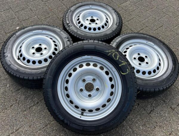 4 SOMMERRÄDER VW BUS T5 T6 205/65R16C 107/105T MICHELIN #1ZFZ
