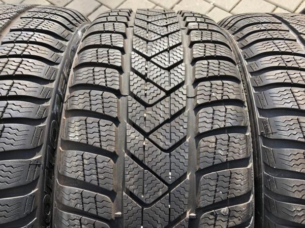 4x 225/40R18 92V PIRELLI SOTTOZERO 3 WINTERREIFEN RUNFLAT #1221 – Bild 5