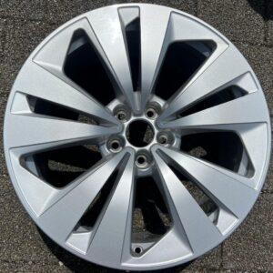 1 X ORIGINAL 19" ALUFELGE AUDI Q8 4M8601025 8,5x19 ET20 #1Y6U