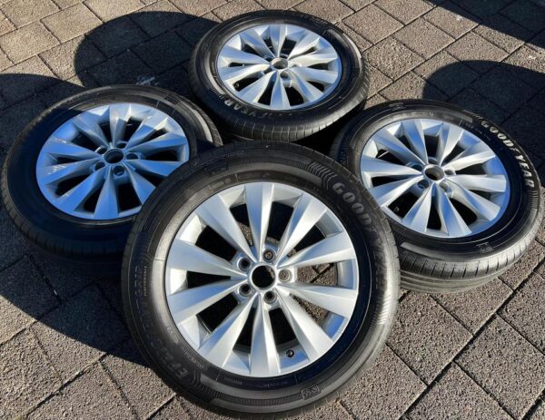 4 ORIGINAL 16" ALU SOMMERRÄDER SKODA KAMIQ NW4 658601025B  #1PFT