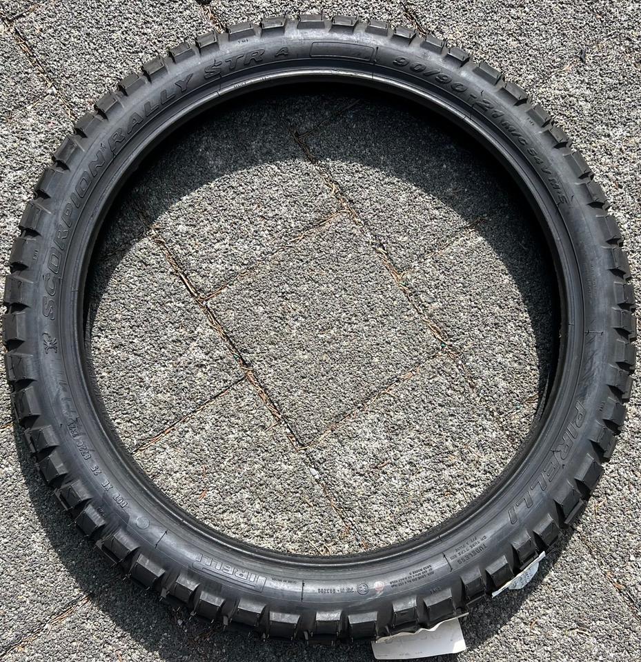 1 X 90/90-21 M/C 54V PIRELLI SCORPION RALLY STR A NEU 2021 – Bild 2