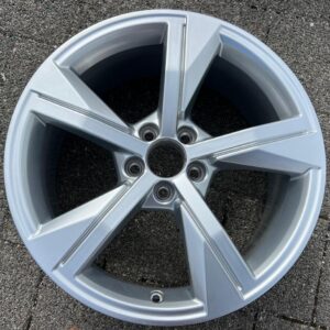 1 X ORIGINAL 17" ALUFELGE FELGE AUDI A1 II GB 82A601025G  #21LK