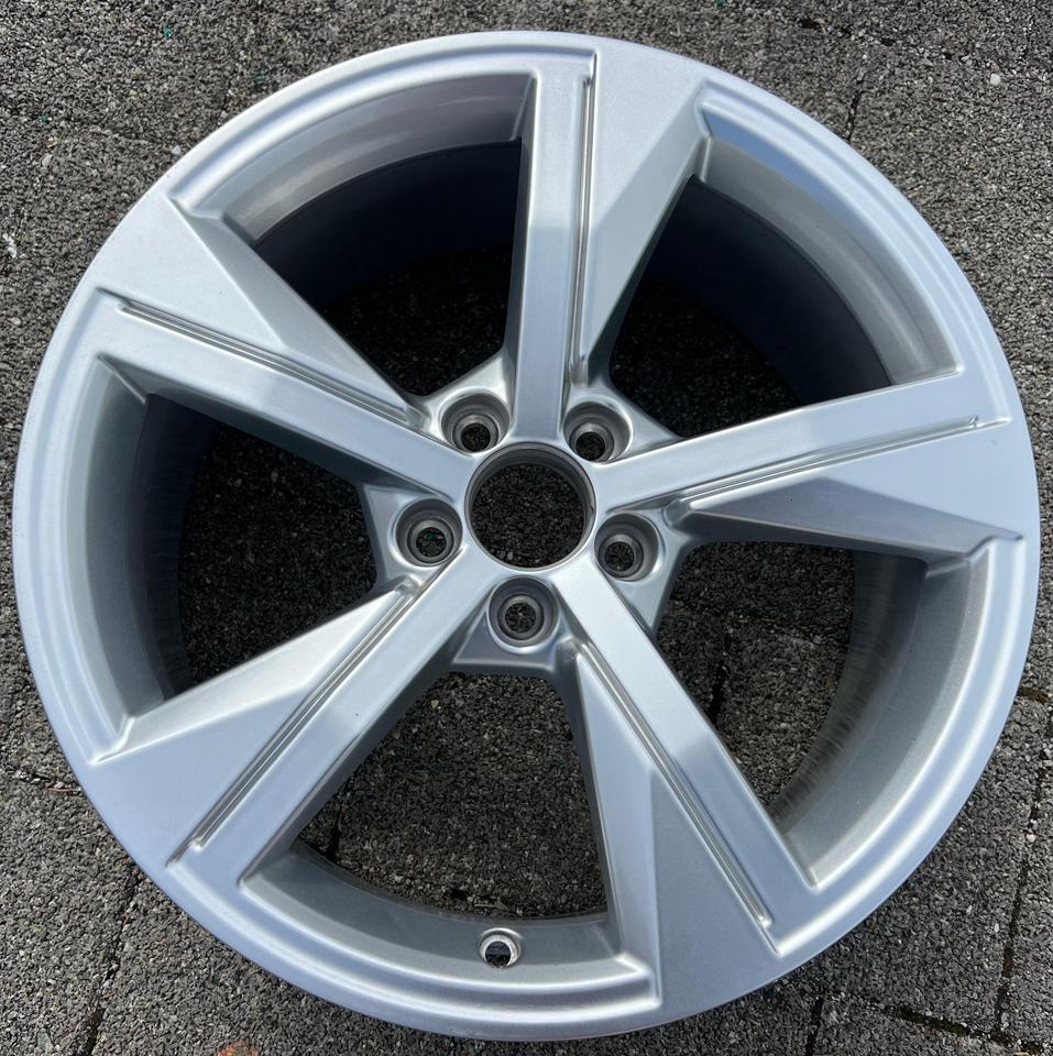 1 X ORIGINAL 17" ALUFELGE FELGE AUDI A1 II GB 82A601025G #21LK