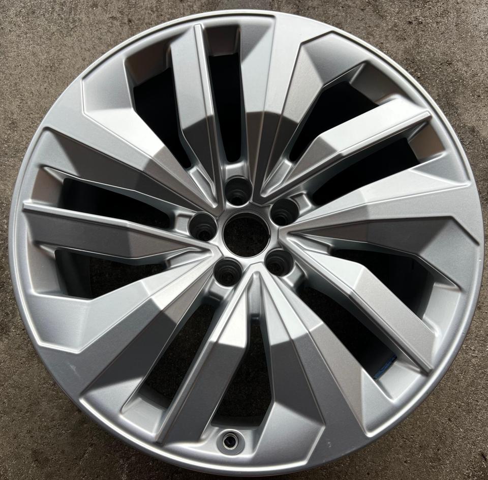 1 X ORIGINAL 20" ALUFELGE AUDI Q8 SQ8 ETRON 4M 4KE601025E #1ZIT