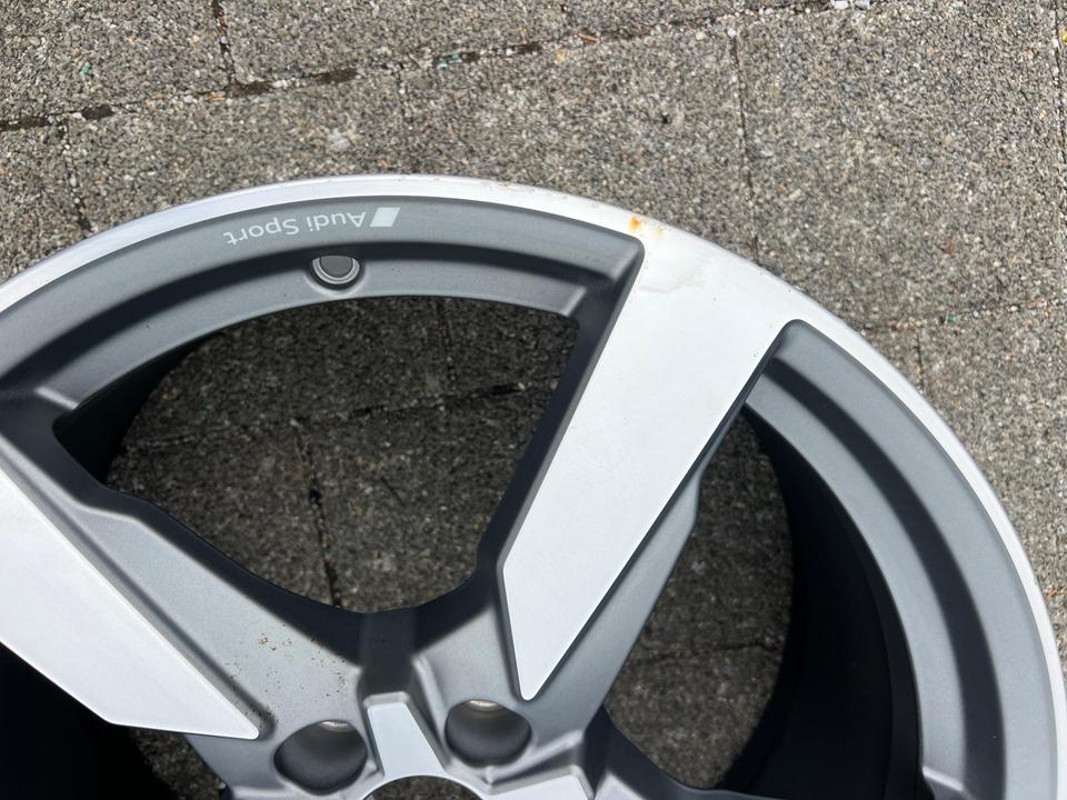 1 X ORIGINAL 19" ALUFELGE FELGE AUDI TT TTS 8S 8S0601025AA #1YJD – Bild 2
