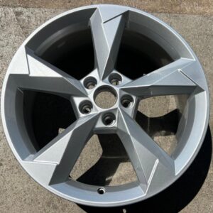 1 X ORIGINAL 19" ALUFELGE AUDI Q3 F3 83A601025N 7x19 ET43  #1Y2P