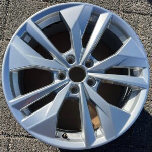 1 X ORIGINAL 18" ALUFELGE AUDI A3 S3 8Y 8Y0601025AC 7,5x18 #22KG