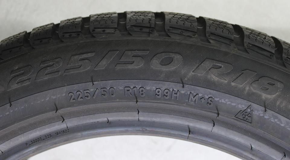 1x 225/50R18 99H PIRELLI SOTTOZERO 3 WINTERREIFEN 2018 AO #1PAR – Bild 4