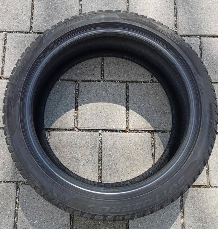 1x 225/45R19 98V PIRELLI SOTTOZERO 3 WINTERREIFEN RUNFLAT #13VK – Bild 3