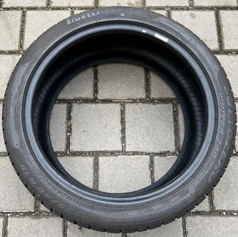 1x 235/40R19 92V PIRELLI SOTTOZERO 2 N0 WINTERREIFEN 2012 #10OX – Bild 3